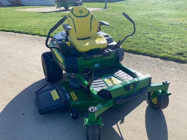 Shop Slightly Used John Deere Z370R Zero Turn Electric Mower Image 3