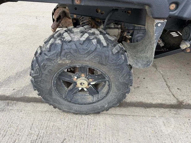 FAIRLY USED 2011 JOHN DEERE GATOR XUV 550 S4 Image 3