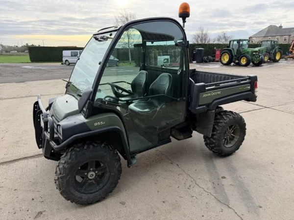2011 JOHN DEERE GATOR XUV 550 S4