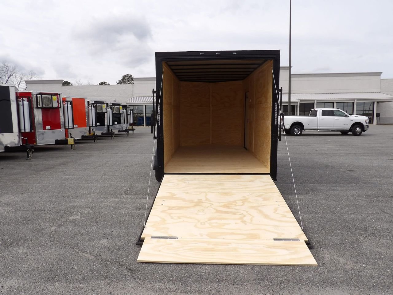 Cargo Trailers Image 5